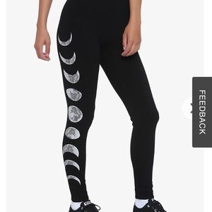 NWT Hot Topic black moon phase leggings witchy goth 2X